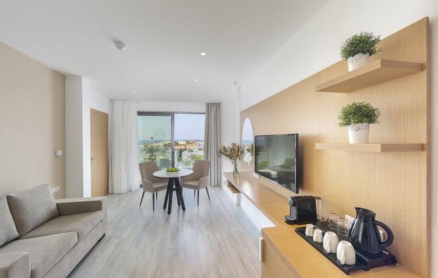 Leonardo Crystal Cove & Spa by the sea - Adults Only