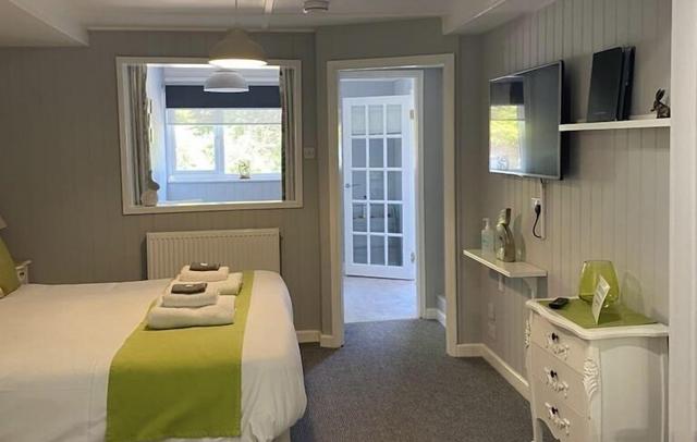 Petherton Cottage Studios