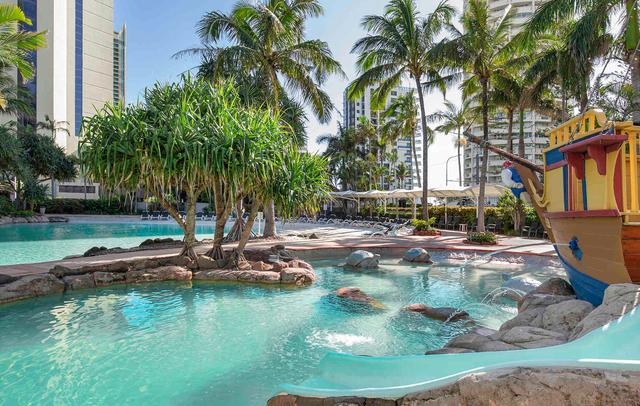 Mantra Crown Towers Surfers Paradise
