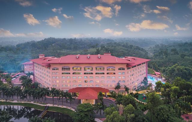 Grand Sultan Tea Resort & Golf