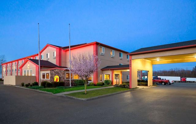 Super 8 by Wyndham Bellingham Airport/Ferndale