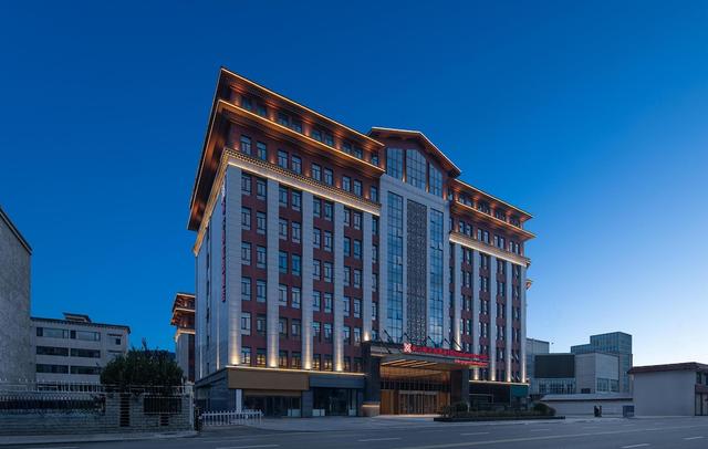 Hilton Garden Inn Shannan Gesang Road