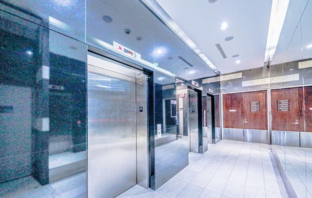 Lake View Luxury Condo by Elite Suites