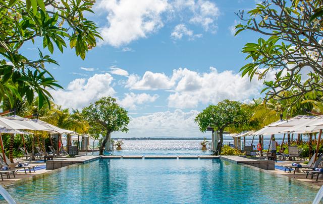 Crimson Resort and Spa Mactan