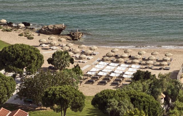 The Bay Hotel & Suites