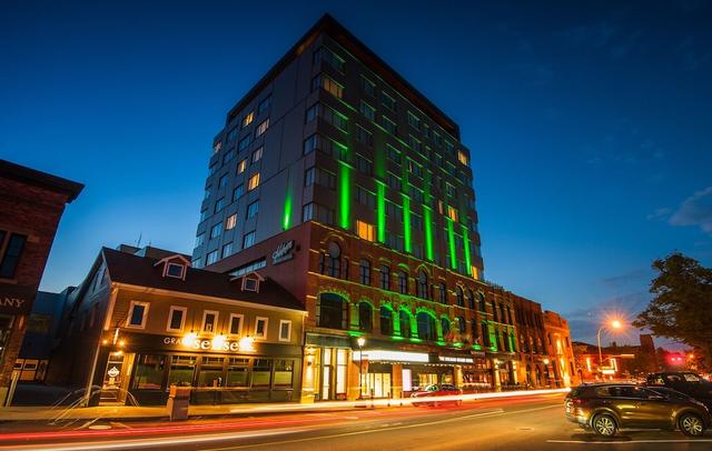 The Holman Grand Hotel