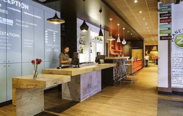 ibis Versailles Château