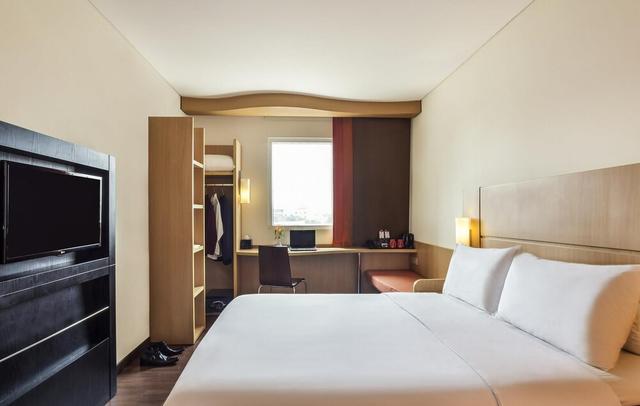 ibis Surabaya City Center