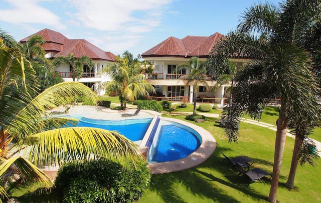 Vida Homes Condo Resort