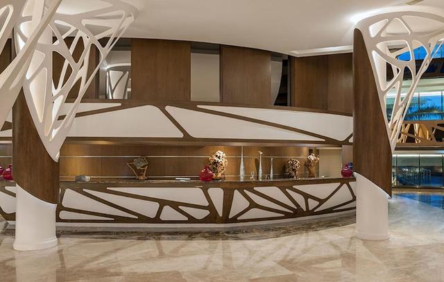 Noah's Ark Deluxe Hotel & Spa