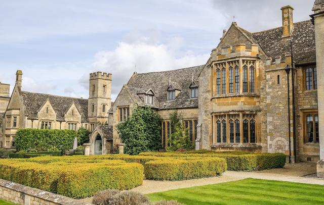 Ellenborough Park