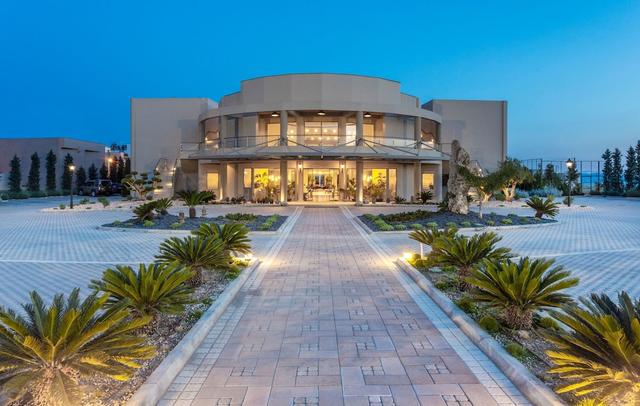 Elysian Luxury Hotel & Spa