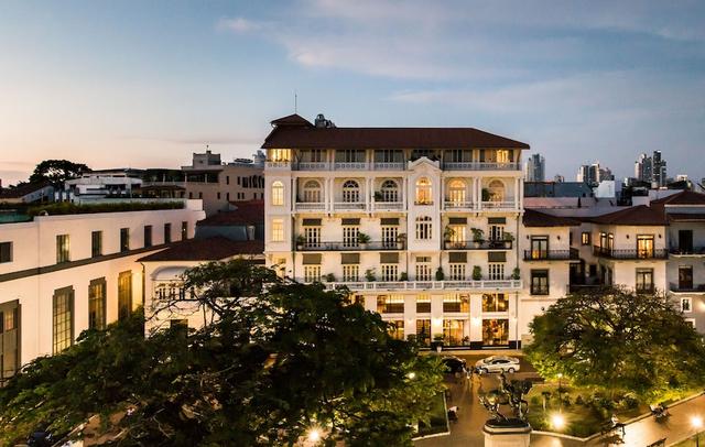 American Trade Hotel