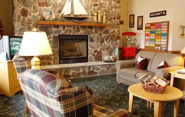 AmericInn by Wyndham Sturgeon Bay