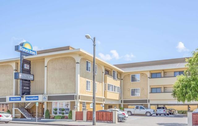 Days Inn by Wyndham Eureka CA