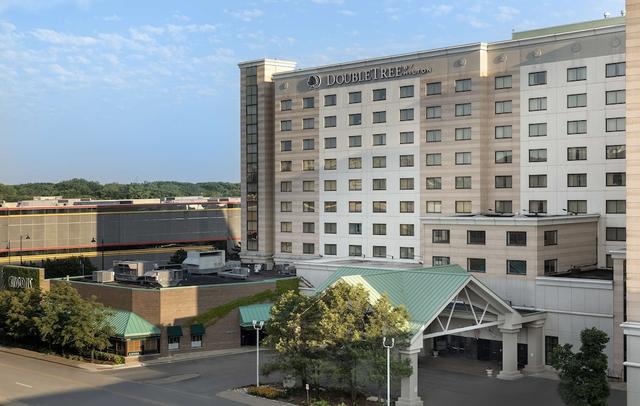 DoubleTree by Hilton Chicago O'Hare Airport - Rosemont