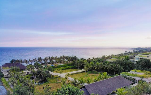 Komaneka at Keramas Beach
