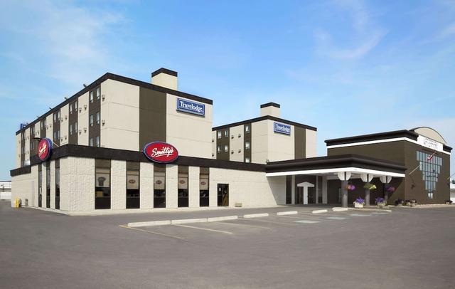 Travelodge by Wyndham Edmonton West
