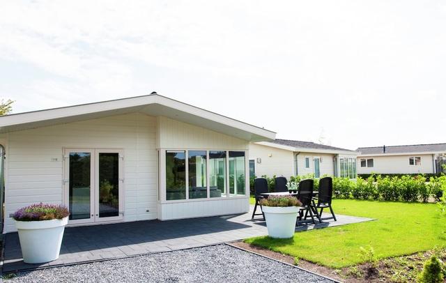 Gorgeous Chalet With Dishwasher in Noordwijk, Near the Sea