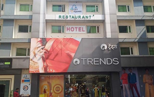 Hotel City Square by KeyMagics