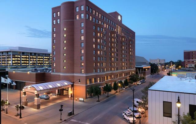 President Abraham Lincoln Springfield - DoubleTree by Hilton