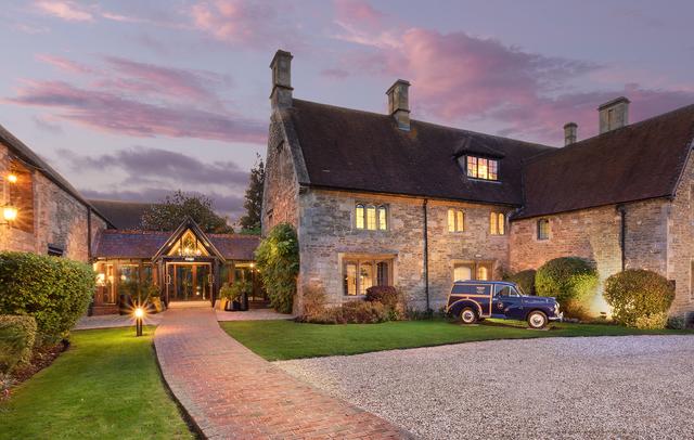 voco™ Oxford Thames, an IHG Hotel