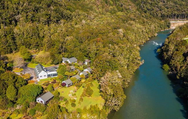 Maruia River Retreat