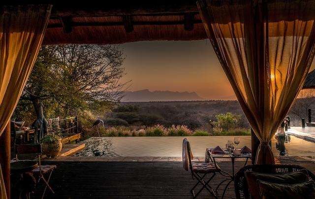 Khaya Ndlovu Safari Manor