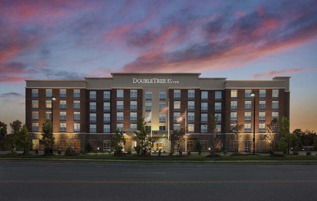 DoubleTree by Hilton Raleigh - Cary