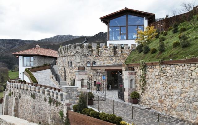 Puebloastur Eco-Resort Wellness & Spa