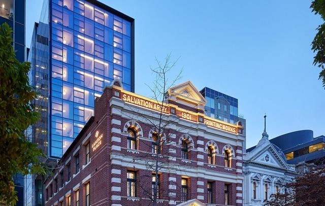 Lanson Place Parliament Gardens