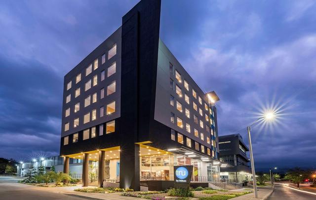 Tru By Hilton Cali Sur