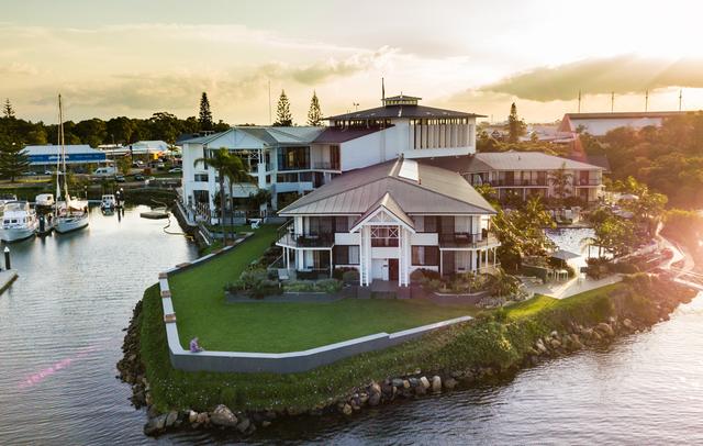 Sails Port Macquarie by Rydges