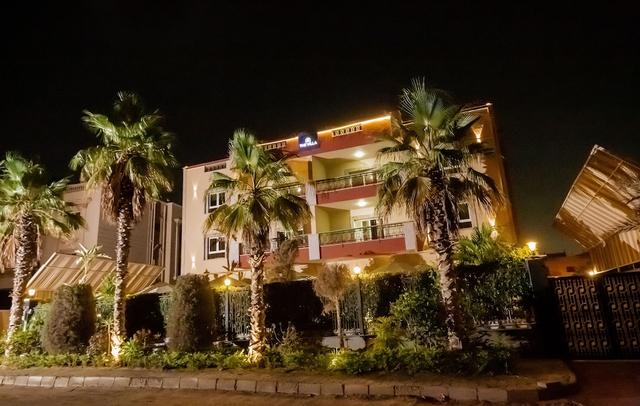 The Villa 604 Powered by look