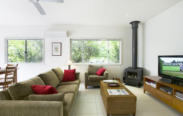 Abalina Cottages, Rotary Drive