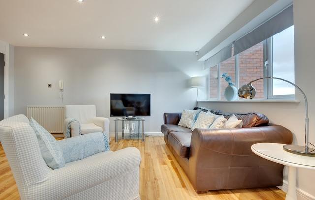 Swan Apartments - By Week2Week