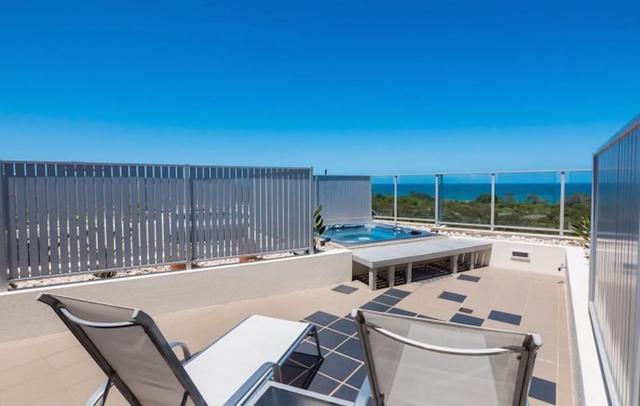 White Shells Luxury Apartments