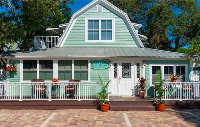 Seaglass Inn