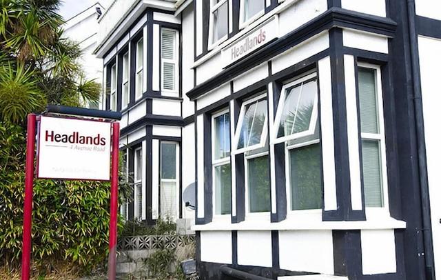 Headlands - Room Only Accommodation