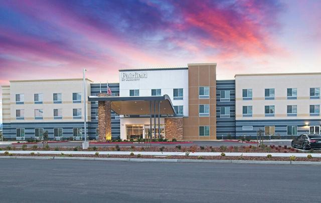 Fairfield by Marriott Inn & Suites Winters Davis