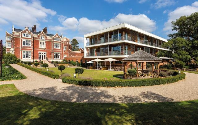 Wivenhoe House Hotel