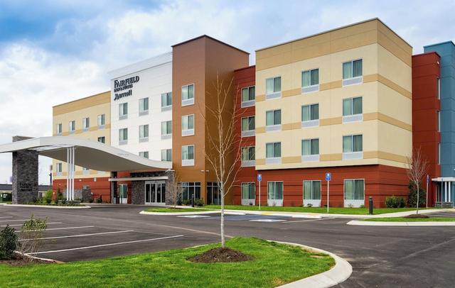 Fairfield Inn & Suites by Marriott Dickson