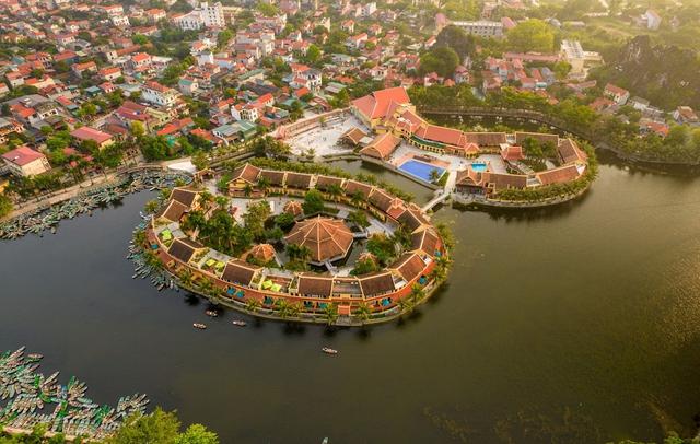 Emeralda Resort Tam Coc