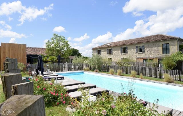 Le Domaine de Baulieu, Singuliers Hotels