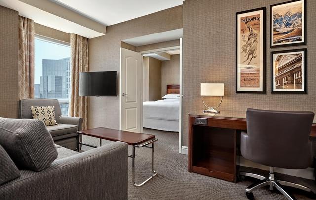 Sheraton Suites Calgary Eau Claire