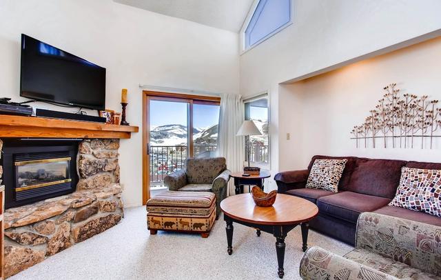 20 Hunter Hill Road, #205 - 4 Br Condo