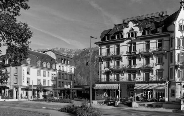 Carlton-Europe Vintage Adults Hotel