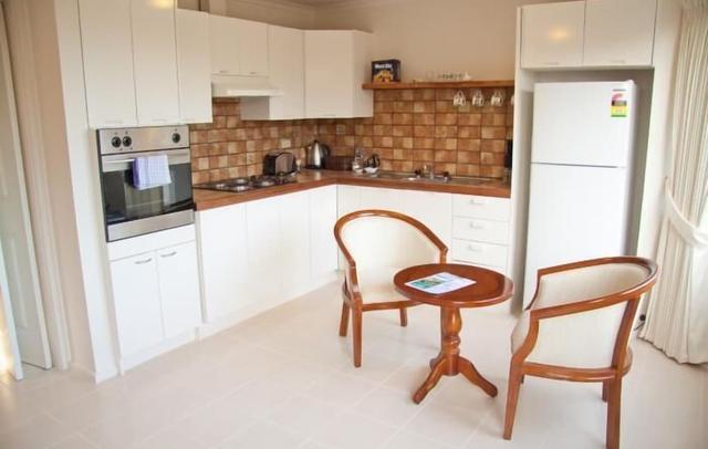 Yarra Glen Racecourse Apartments