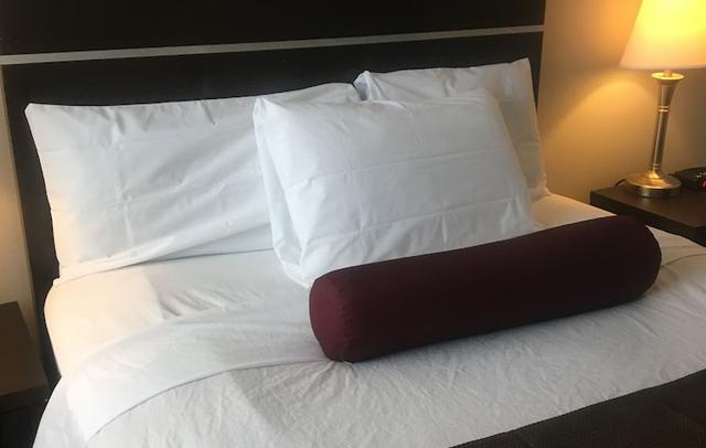 Super 8 by Wyndham Saskatoon Near Downtown