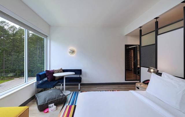 Aloft Little Rock West